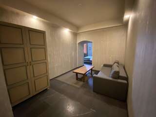 Отель Apricot Hotel Yerevan Ереван Семейный люкс с балконом-4