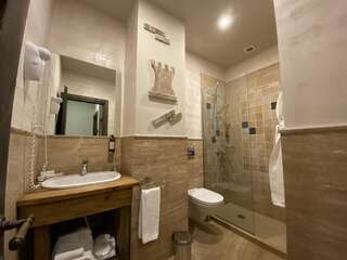 Отель Apricot Hotel Yerevan Ереван Стандартный двухместный номер с 1 кроватью или 2 отдельными кроватями-5