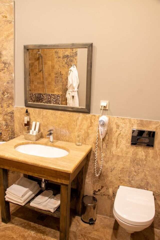 Отель Apricot Hotel Yerevan Ереван-14